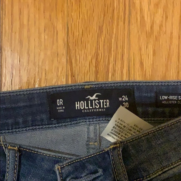 Hollister ripped jeans - Picture 2 of 3